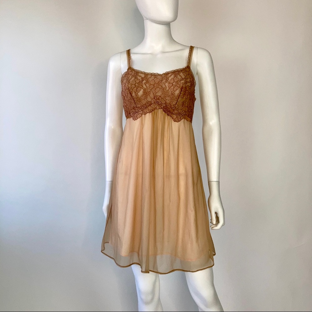 Vintage 60’s mocha lace babydoll nightie slip
